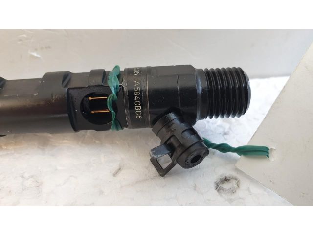 bontott KIA CARNIVAL Porlasztó (1 db)