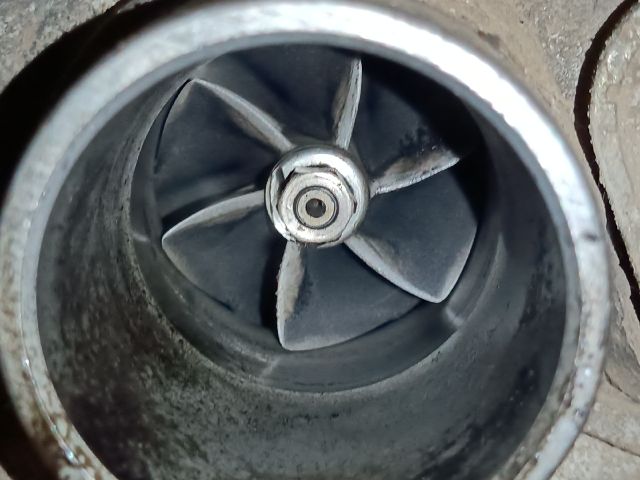 bontott KIA CARNIVAL Turbó