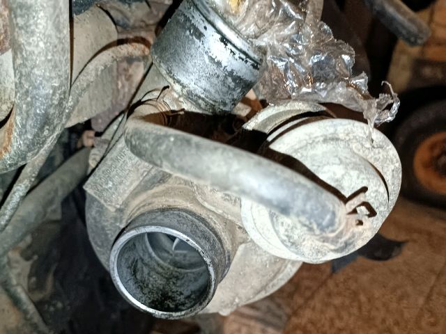 bontott KIA CARNIVAL Turbó