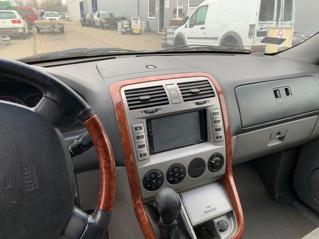 bontott KIA CARNIVAL Váltó (Mechanikus)