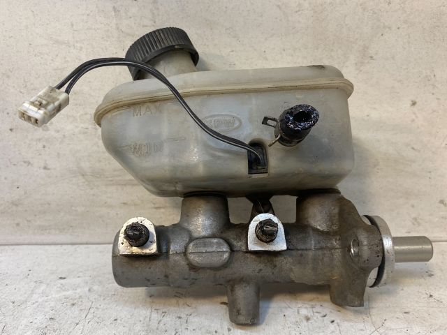 bontott KIA CARNIVAL Főfékhenger