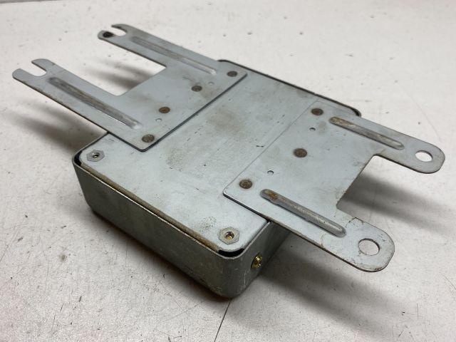 bontott KIA CARNIVAL Motorvezérlő