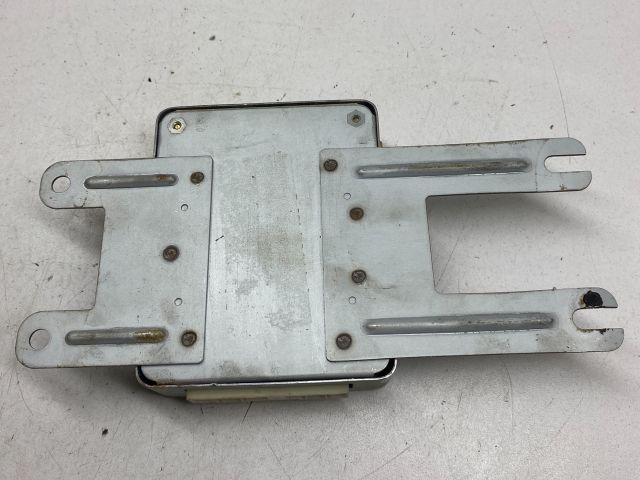 bontott KIA CARNIVAL Motorvezérlő