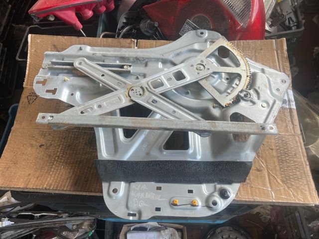 bontott KIA CARNIVAL Bal első Ablakemelő Szerkezet (Elektromos)