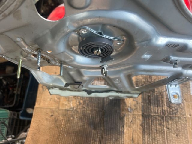 bontott KIA CARNIVAL Bal első Ablakemelő Szerkezet (Elektromos)