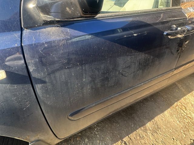 bontott KIA CARNIVAL Bal első Ajtó (Részeivel)