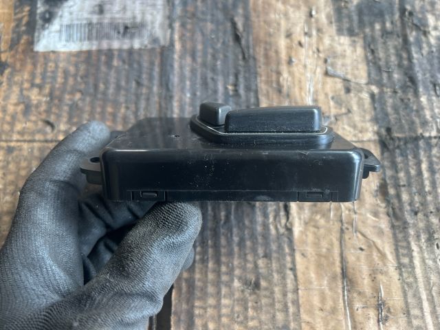 bontott KIA CARNIVAL Bal első Ülés Állító Motor