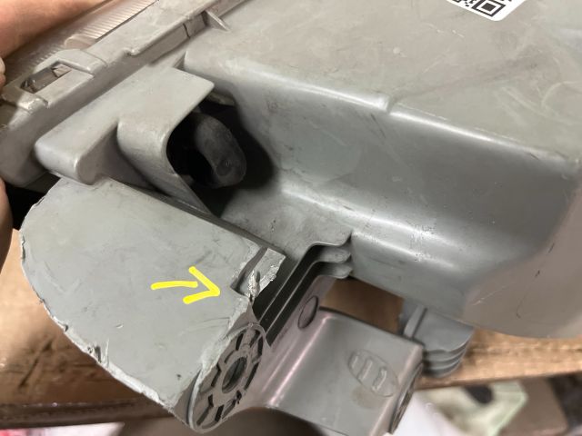 bontott KIA CARNIVAL Bal Fényszóró