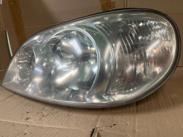 bontott KIA CARNIVAL Bal Fényszóró