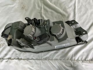 bontott KIA CARNIVAL Bal Fényszóró