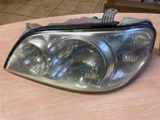 bontott KIA CARNIVAL Bal Fényszóró