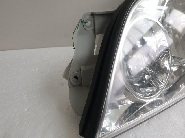 bontott KIA CARNIVAL Bal Fényszóró