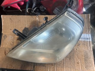 bontott KIA CARNIVAL Bal Fényszóró