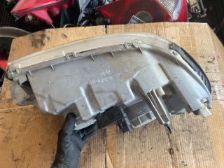 bontott KIA CARNIVAL Bal Fényszóró