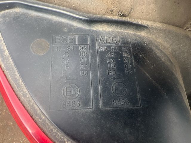 bontott KIA CARNIVAL Bal Hátsó Lámpa