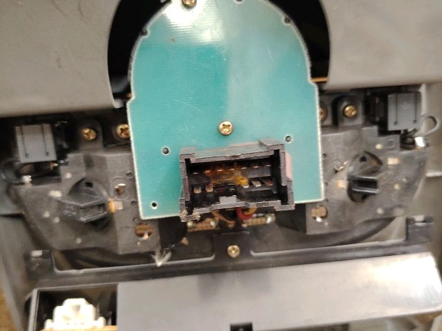 bontott KIA CARNIVAL Beltér Világítás Első