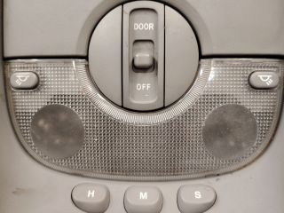 bontott KIA CARNIVAL Beltér Világítás Első