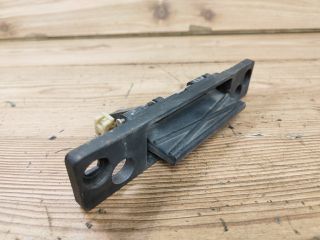 bontott KIA CARNIVAL Csomagtér Nyitó Kar / Gomb