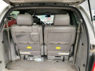 bontott KIA CARNIVAL Csomagtérajtó (Részeivel)