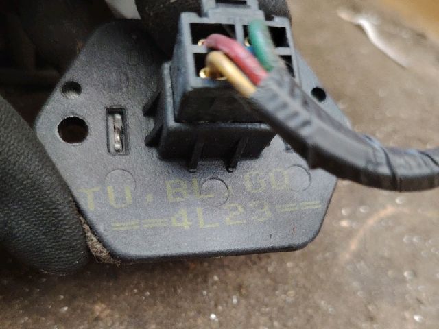 bontott KIA CARNIVAL Előtét Ellenállás Fűtőmotor