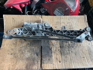 bontott KIA CARNIVAL Első Ablaktörlő Szerkezet Motorral