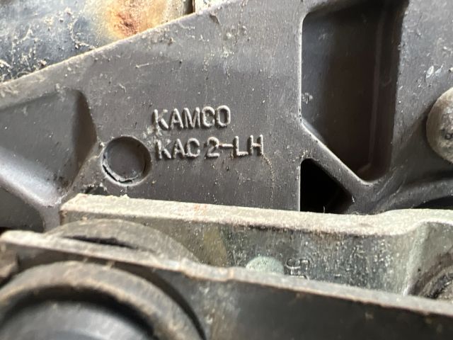 bontott KIA CARNIVAL Első Ablaktörlő Szerkezet Motorral