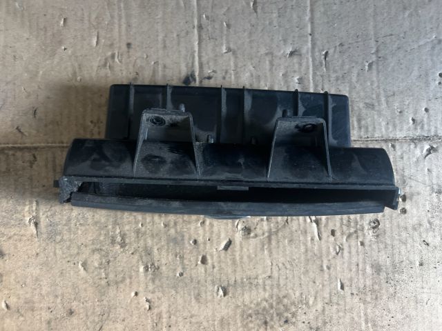 bontott KIA CARNIVAL Első Tároló Rekesz