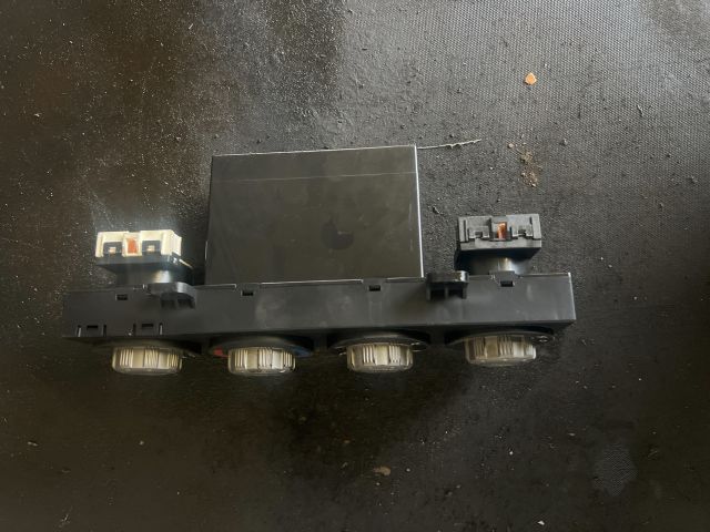 bontott KIA CARNIVAL Fűtéskapcsoló (manuális klímás)