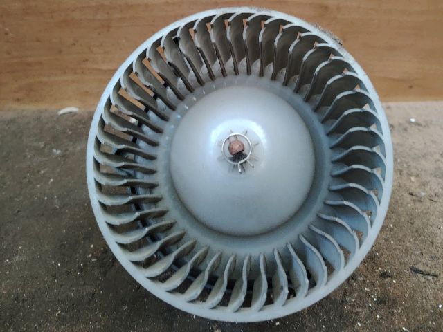 bontott KIA CARNIVAL Fűtőmotor (Klímás)