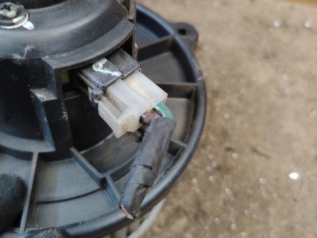 bontott KIA CARNIVAL Fűtőmotor (Klímás)