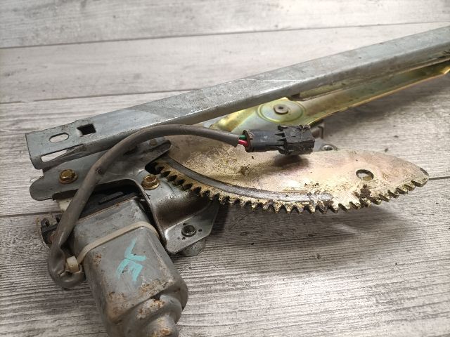 bontott KIA CARNIVAL Jobb első Ablakemelő Szerkezet (Elektromos)