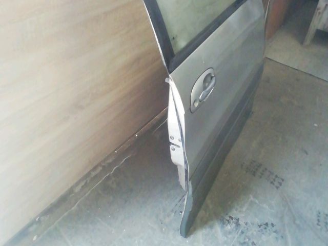 bontott KIA CARNIVAL Jobb első Ajtó (Üres lemez)