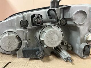 bontott KIA CARNIVAL Jobb Fényszóró