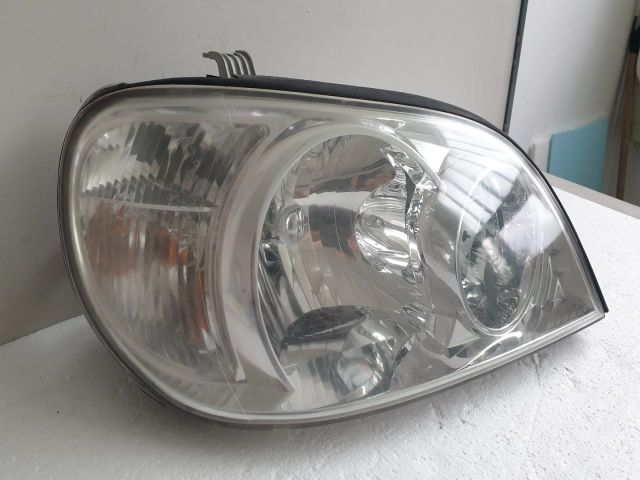 bontott KIA CARNIVAL Jobb Fényszóró