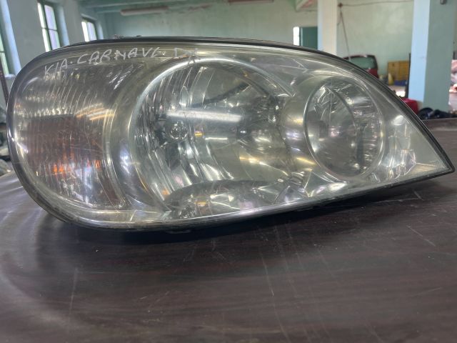 bontott KIA CARNIVAL Jobb Fényszóró