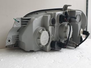 bontott KIA CARNIVAL Jobb Fényszóró