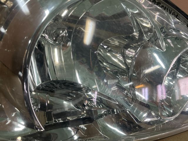 bontott KIA CARNIVAL Jobb Fényszóró