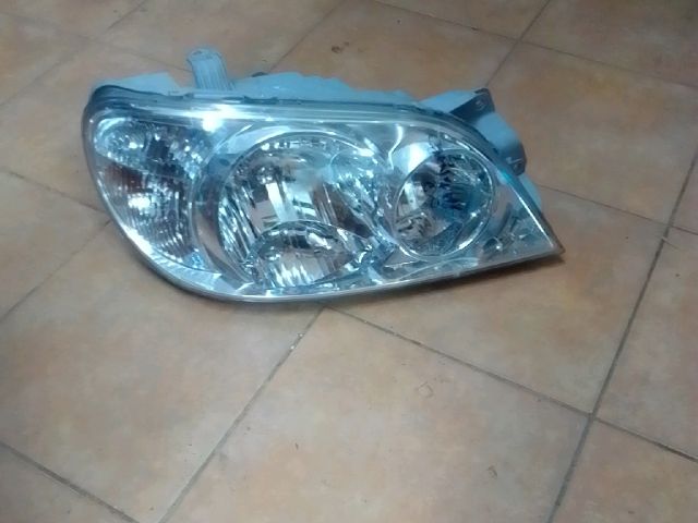 bontott KIA CARNIVAL Jobb Fényszóró