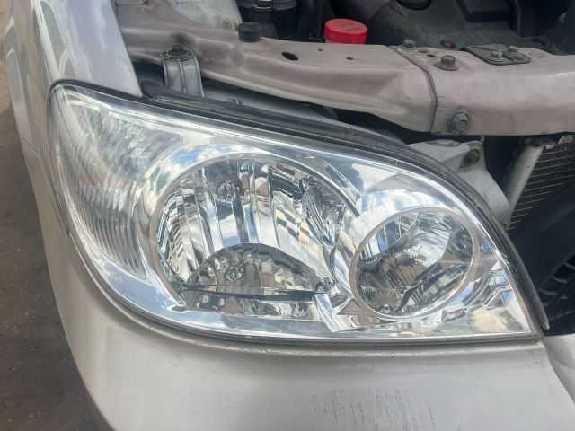 bontott KIA CARNIVAL Jobb Fényszóró