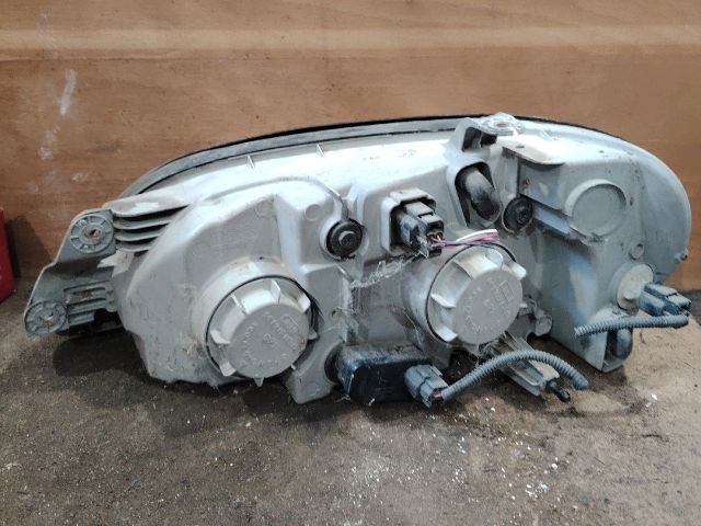 bontott KIA CARNIVAL Jobb Fényszóró