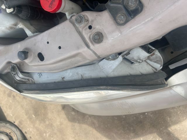 bontott KIA CARNIVAL Jobb Fényszóró