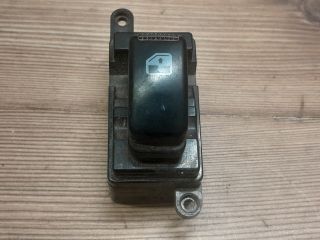 bontott KIA CARNIVAL Jobb hátsó Ablakemelő Kapcsoló