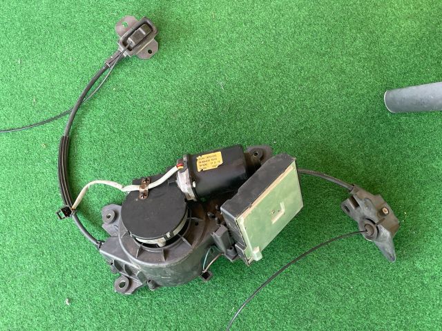 bontott KIA CARNIVAL Jobb hátsó Tolóajtó Ajtónyitó Szerkezet