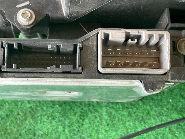 bontott KIA CARNIVAL Jobb hátsó Tolóajtó Ajtónyitó Szerkezet