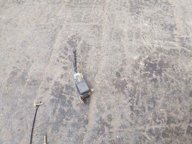 bontott KIA CARNIVAL Klíma Relé