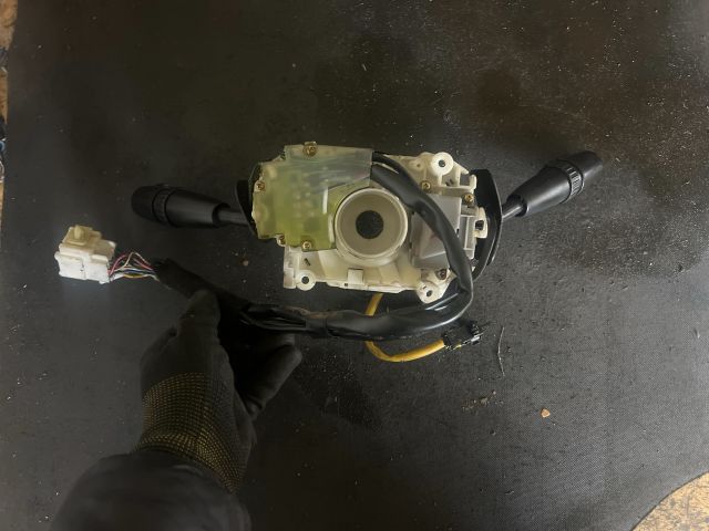 bontott KIA CARNIVAL Komplett Kormánykapcsoló (Bajuszkapcsoló)