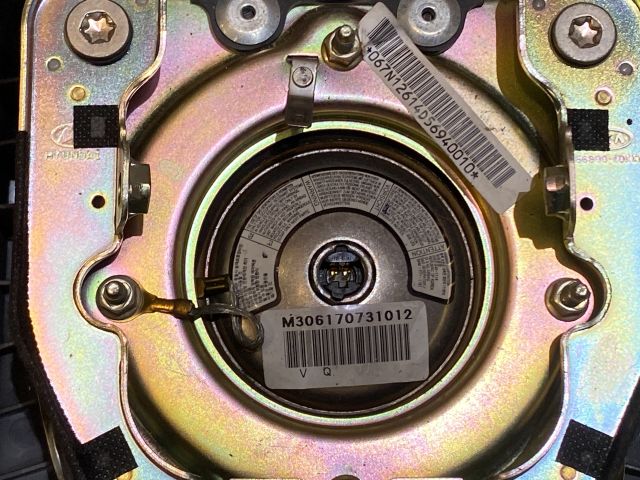 bontott KIA CARNIVAL Kormánylégzsák