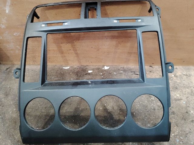 bontott KIA CARNIVAL Középkonzol Keret