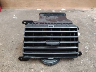 bontott KIA CARNIVAL Középső Bal Szellőző