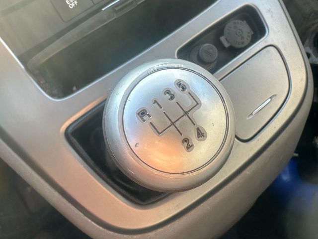 bontott KIA CARNIVAL Váltógomb